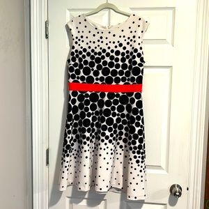 Sleeveless dress